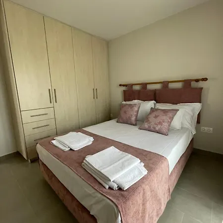 Areti * Chrisokellaria